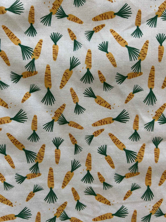 Carrots Bow Top