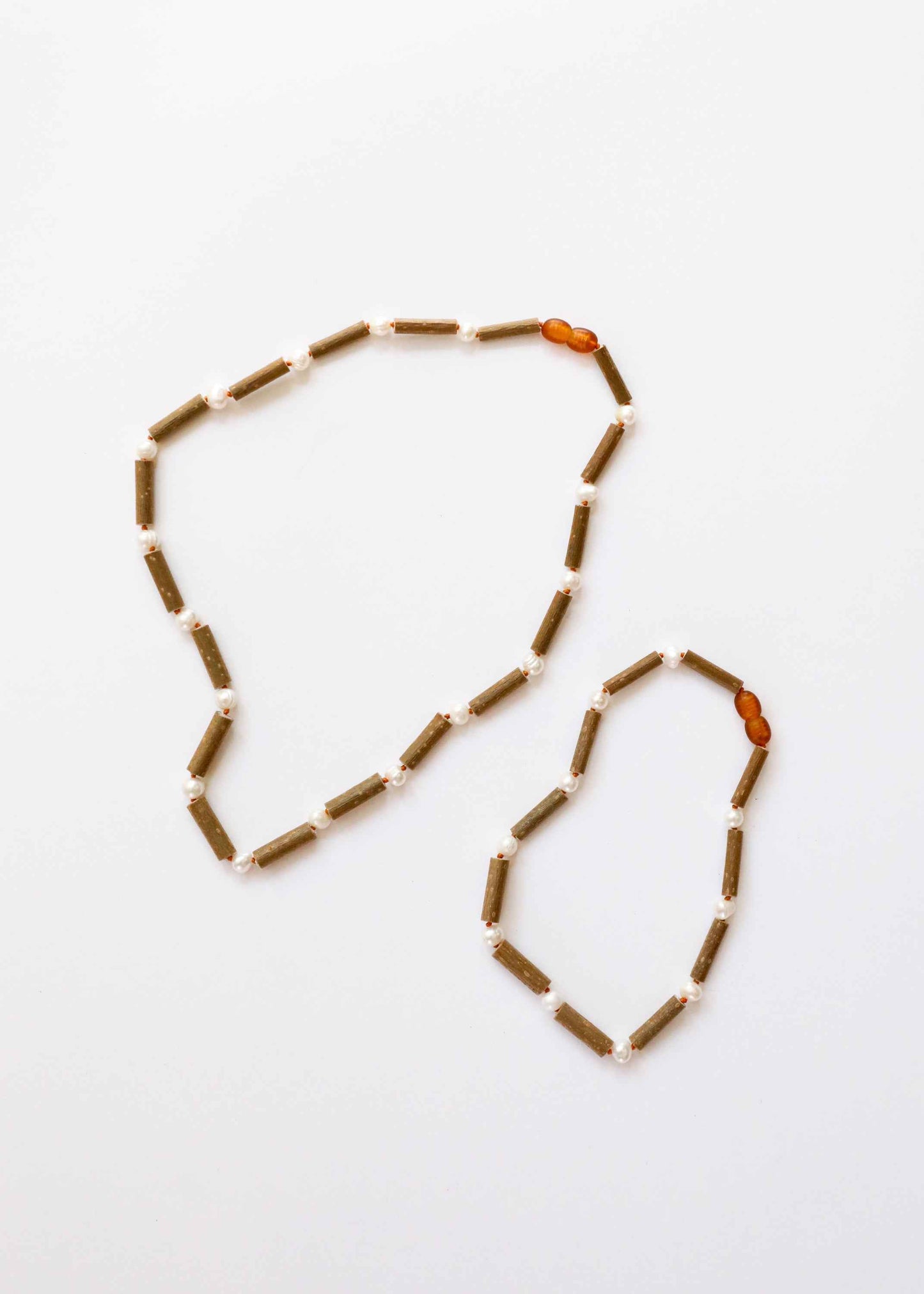 Hazelwood + Pearl || Beaded Necklace ||