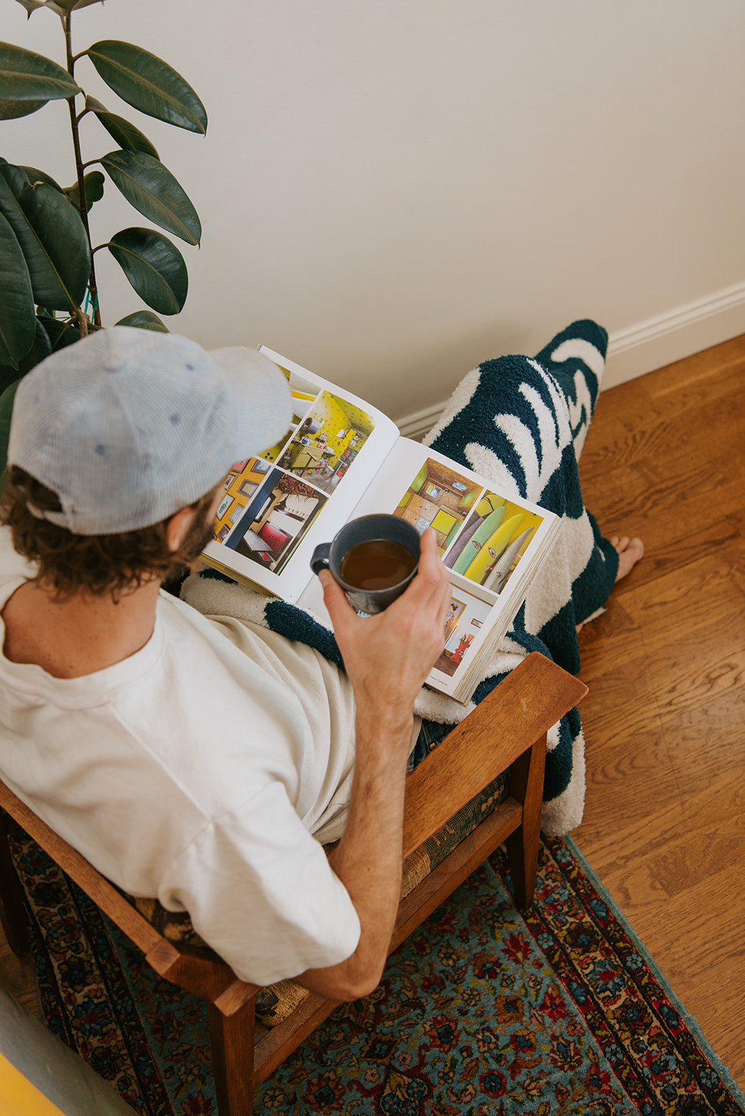 Paradise Plush Throw - Pacific Blue