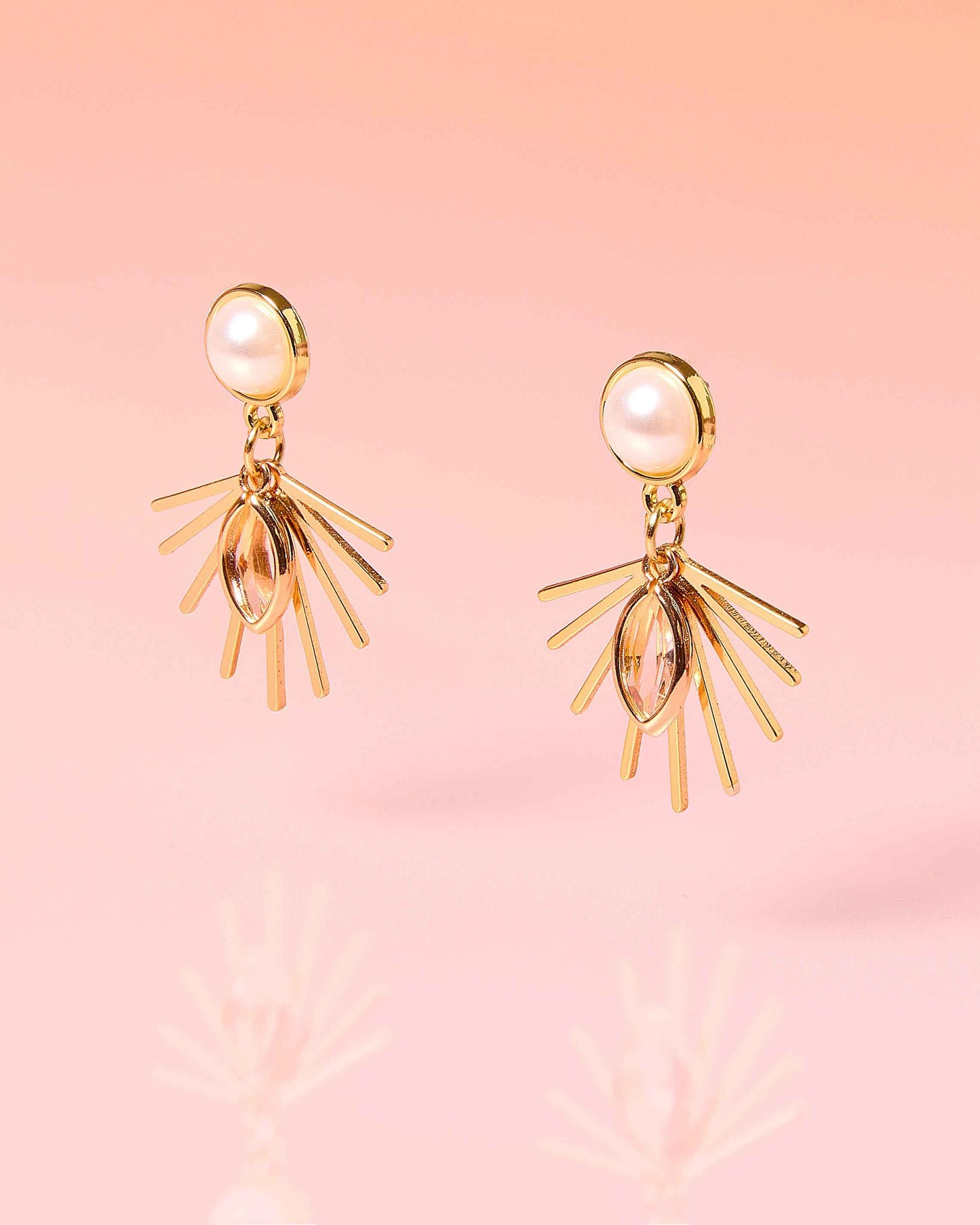 Pearl Starburst Small Dangles