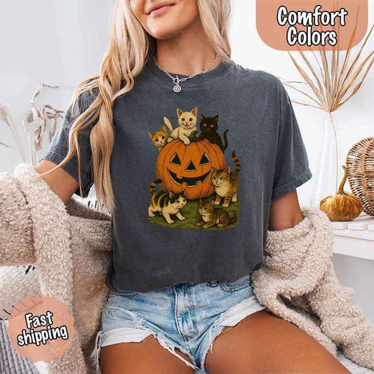 Vintage 90s Cat Halloween Comfort Colors Shirt – Retro Tee for Cat Lovers