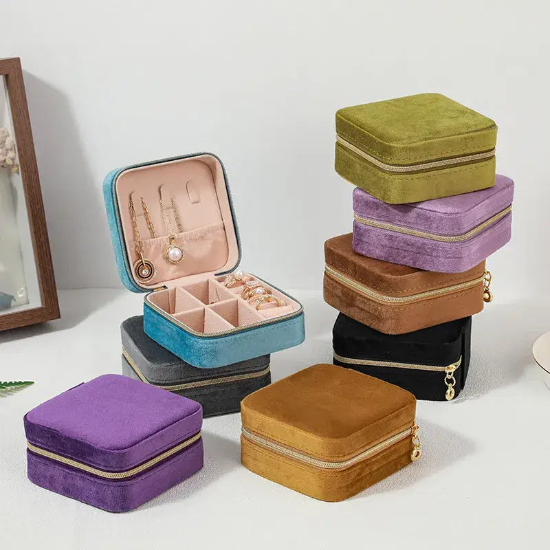 Jewelry Boxes and Accessories