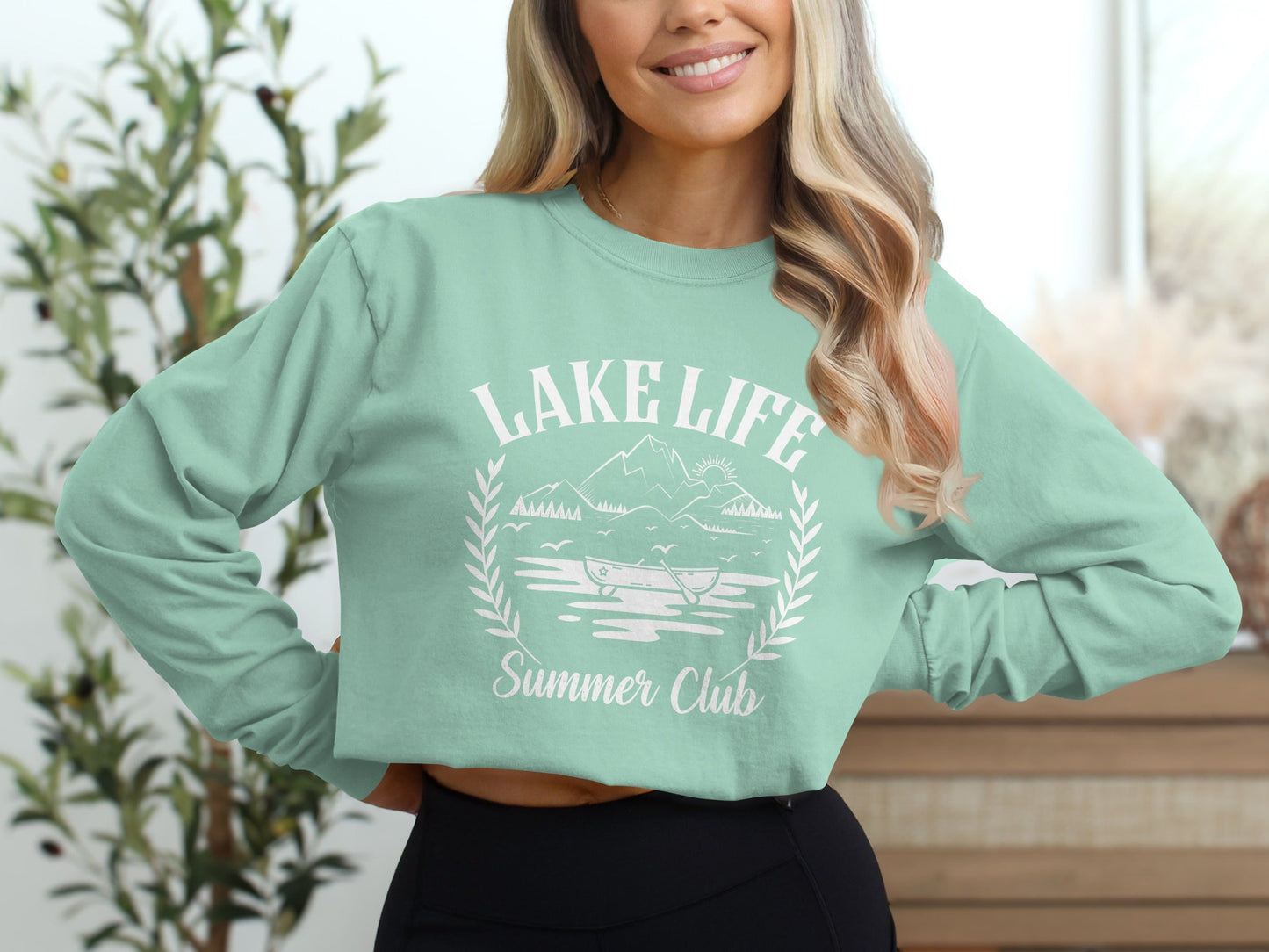 Lake Life Summer Club Graphic Design Long Sleeve T-Shirt