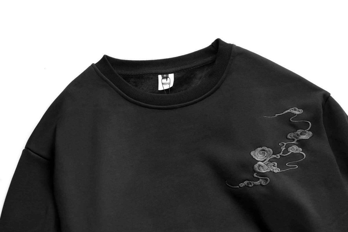 SW9102 Embroidered Kirin Sweater