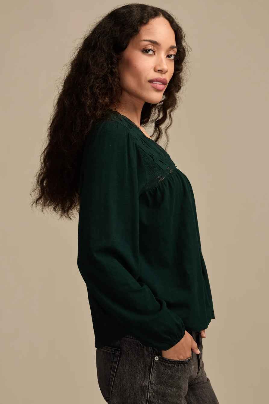 [146686-300] WOMENS LUCKY BRAND LACE YOKE PEASANT TOP - MAGICAL FOREST