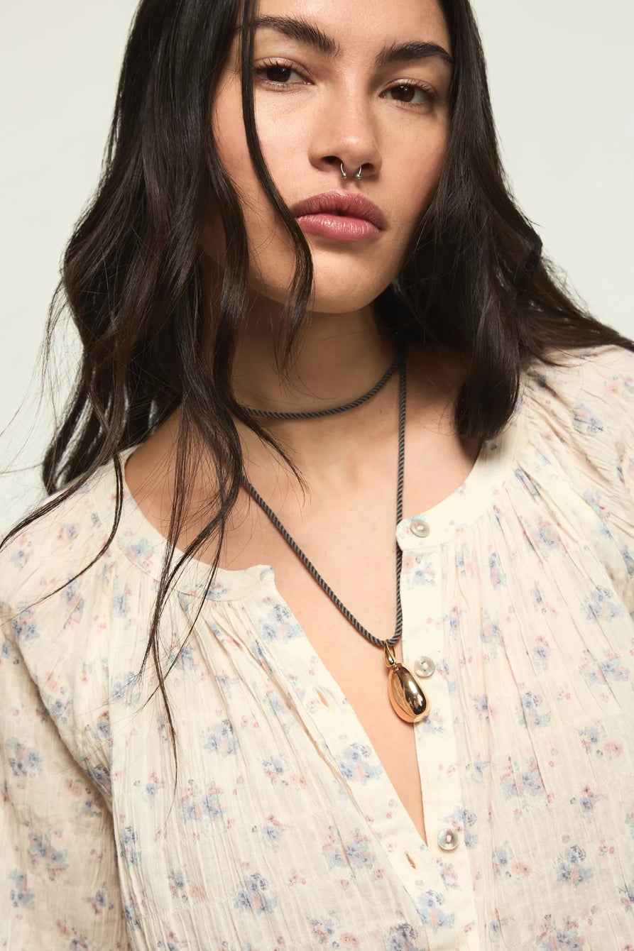 [157828-100] WOMENS LUCKY BRAND LONG SLEEVE BUTTON BLOUSE - CREAM FLORAL
