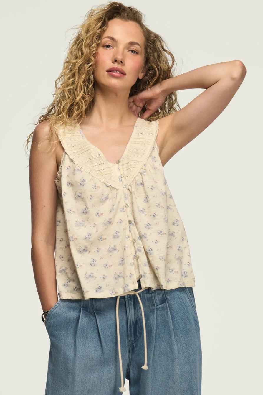 [157876-100] WOMENS LUCKY BRAND LACE YOKE V NECK TOP - CREAM FLORAL