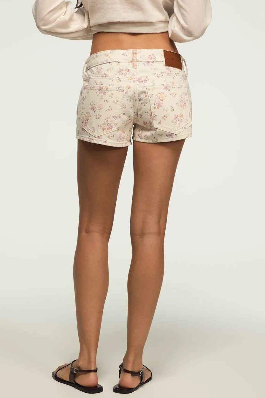 [163339-960] WOMENS LUCKY BRAND MID RISE FESTIVAL SHORT - BOPPIN' FLORALS WASH