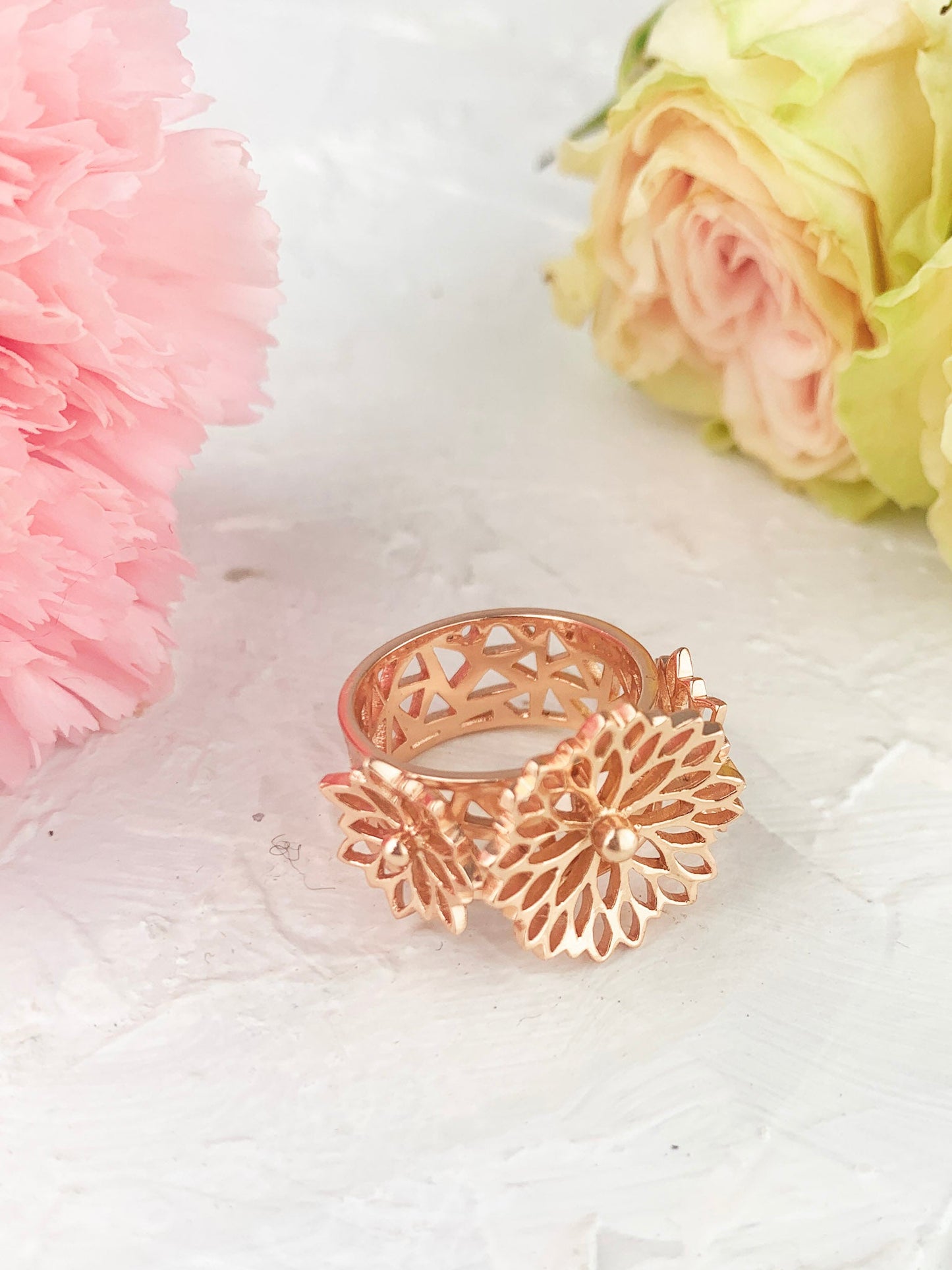 Big Bouquet Filigree Ring