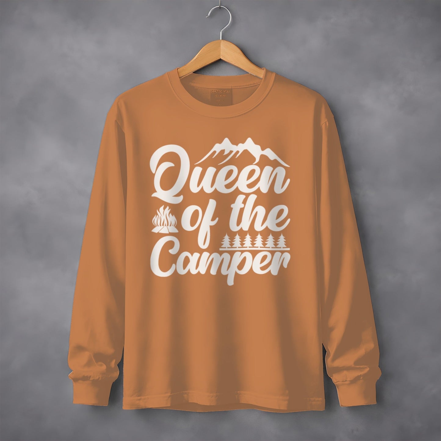 Queen of the Camper Great Outdoors Enthusiast Long Sleeve T-Shirt