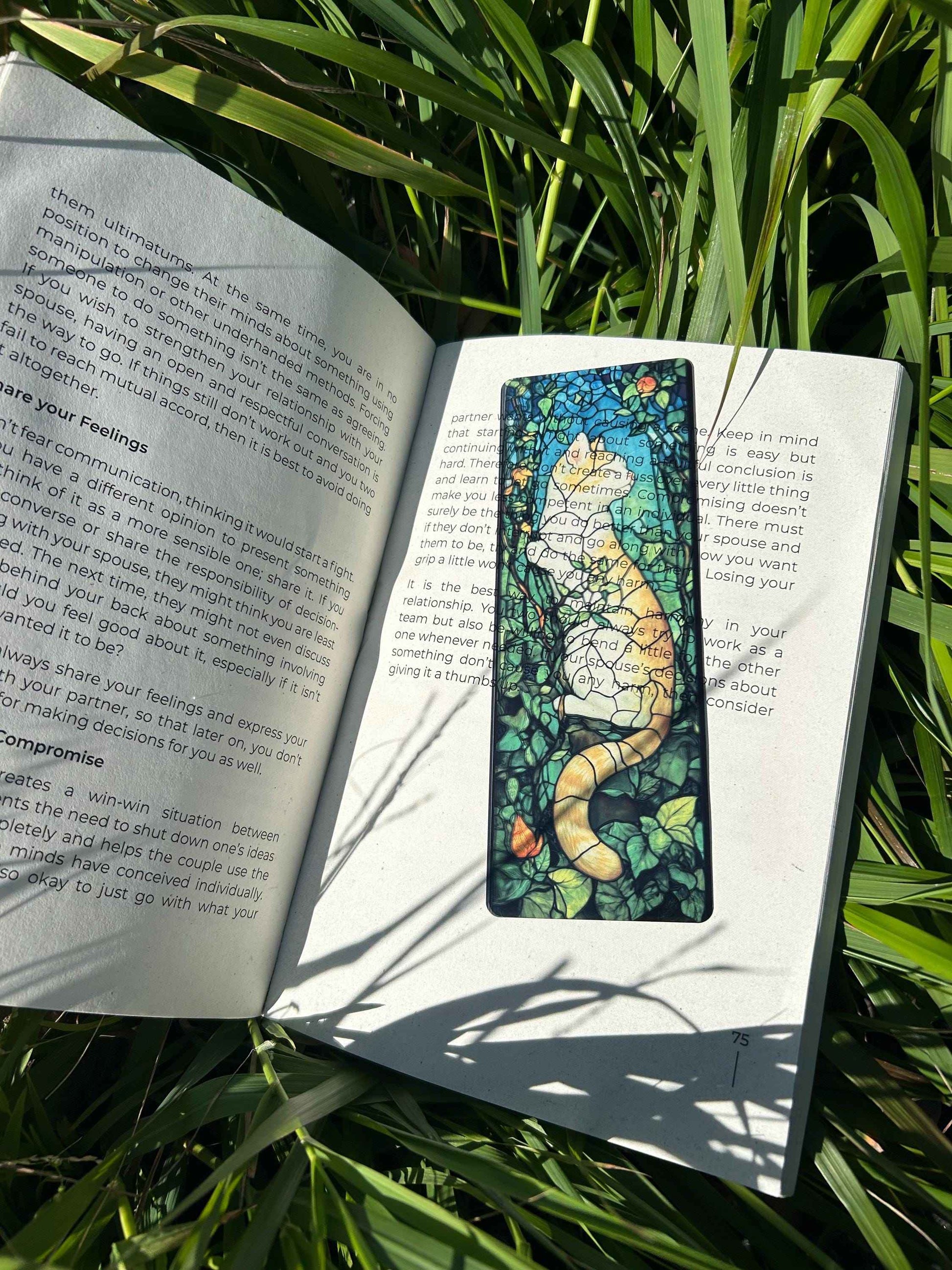 Stained Glass Cat Bookmark – Handmade Cat Bookmark, Feline Art Page Marker, Unique Cat Lover Gift, Colorful Stained Glass