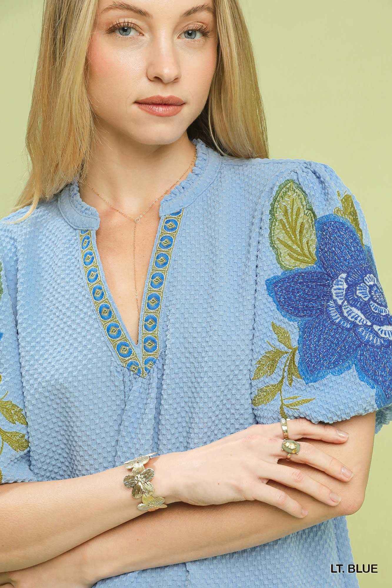 Umgee Textured Jacquard V-Neck Bubble Sleeve Top