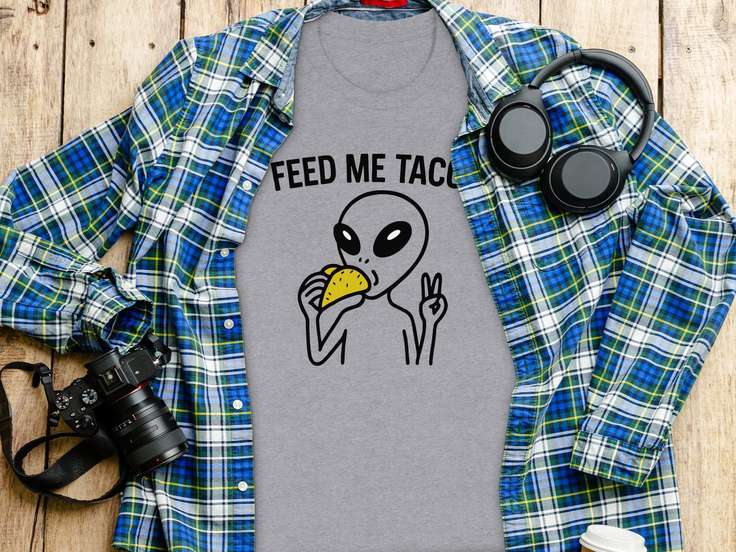 Feed Me Tacos Alien with Peace Sign Funny T-Shirt