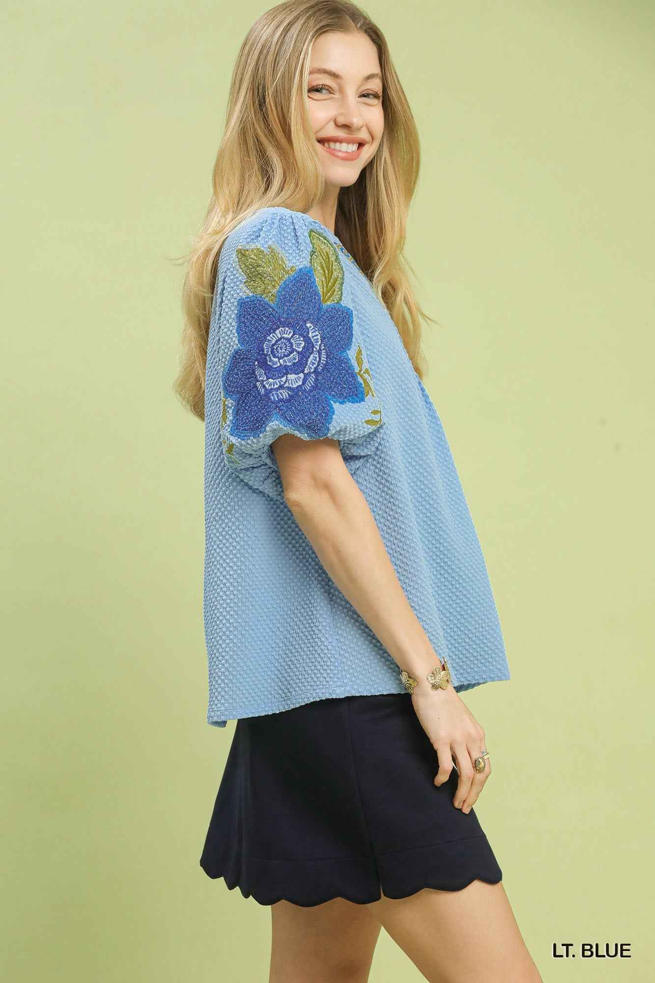 Umgee Textured Jacquard V-Neck Bubble Sleeve Top