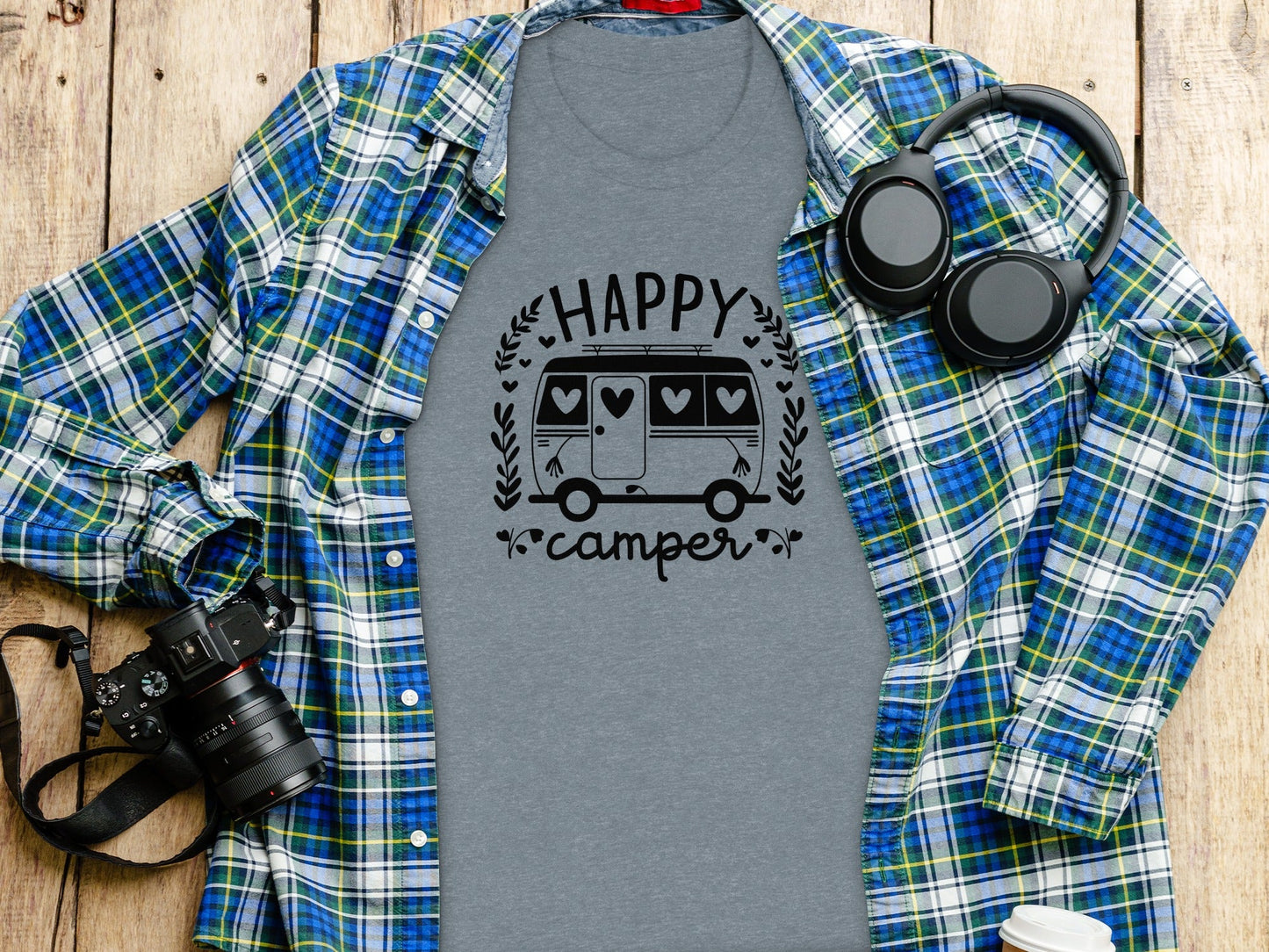 Happy Camper Campervan Love Hearts Outdoor Trip Design T-Shirt