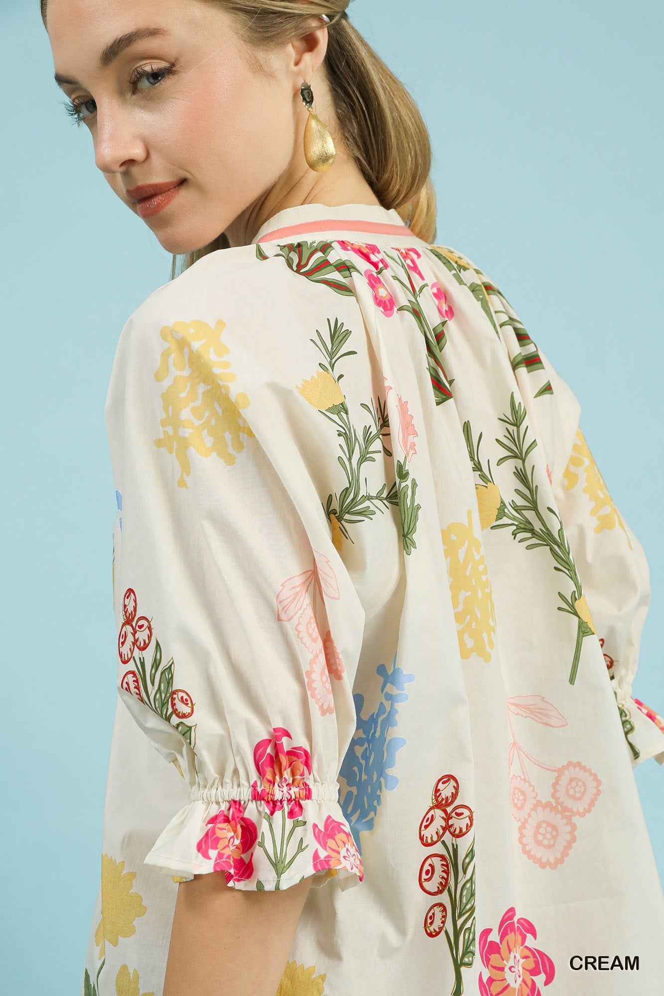 Umgee Floral Split Neck Puff Sleeve Top