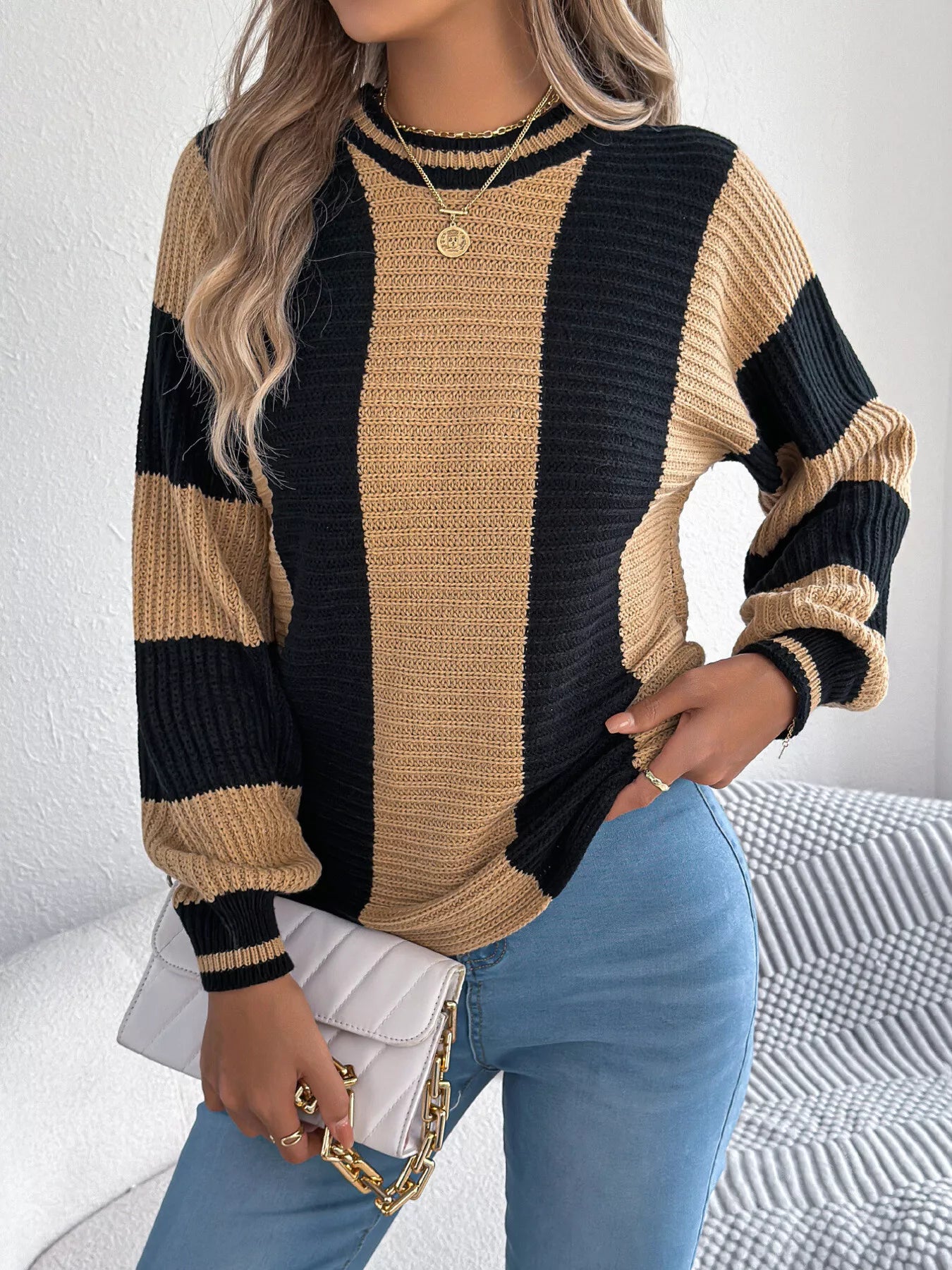Round Neck Color Block Sweater