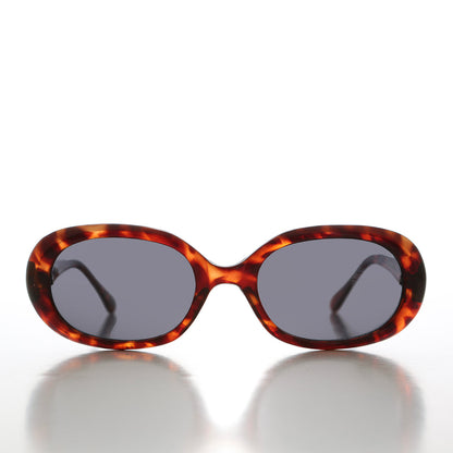 Classic Oval Vintage Sunglasses - Agatha