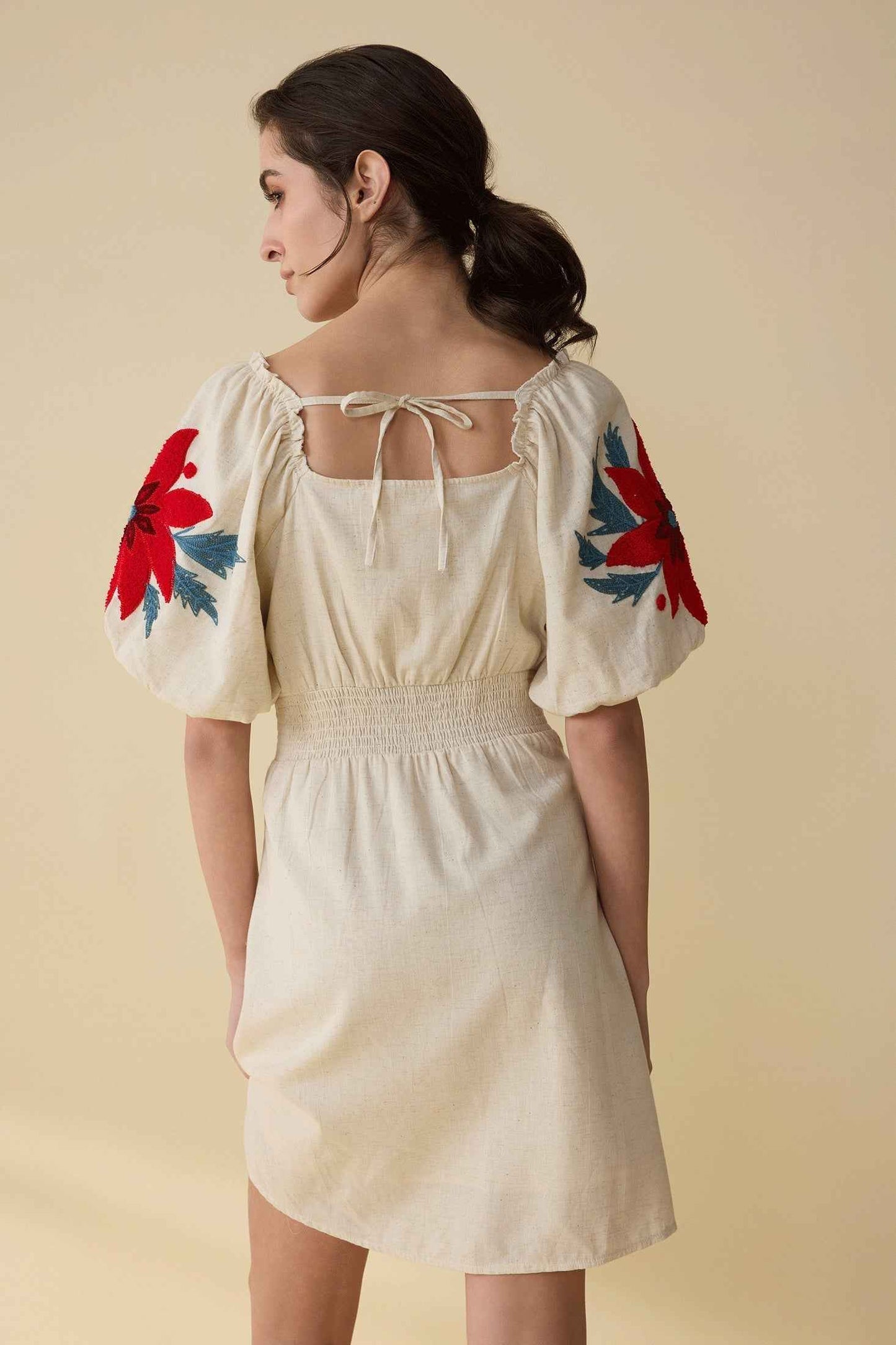 Emma Bloom Bouffant Dress In Off White