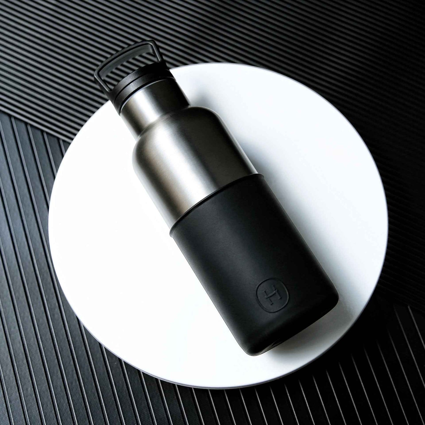 Titanium grey-Ink Black 16 Oz
