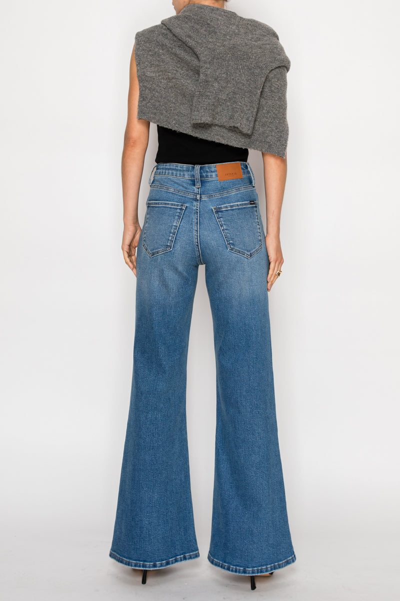 REESE TUMMY CONTROL RELAXED HIGH RISE PALAZZO JEANS *Signature*