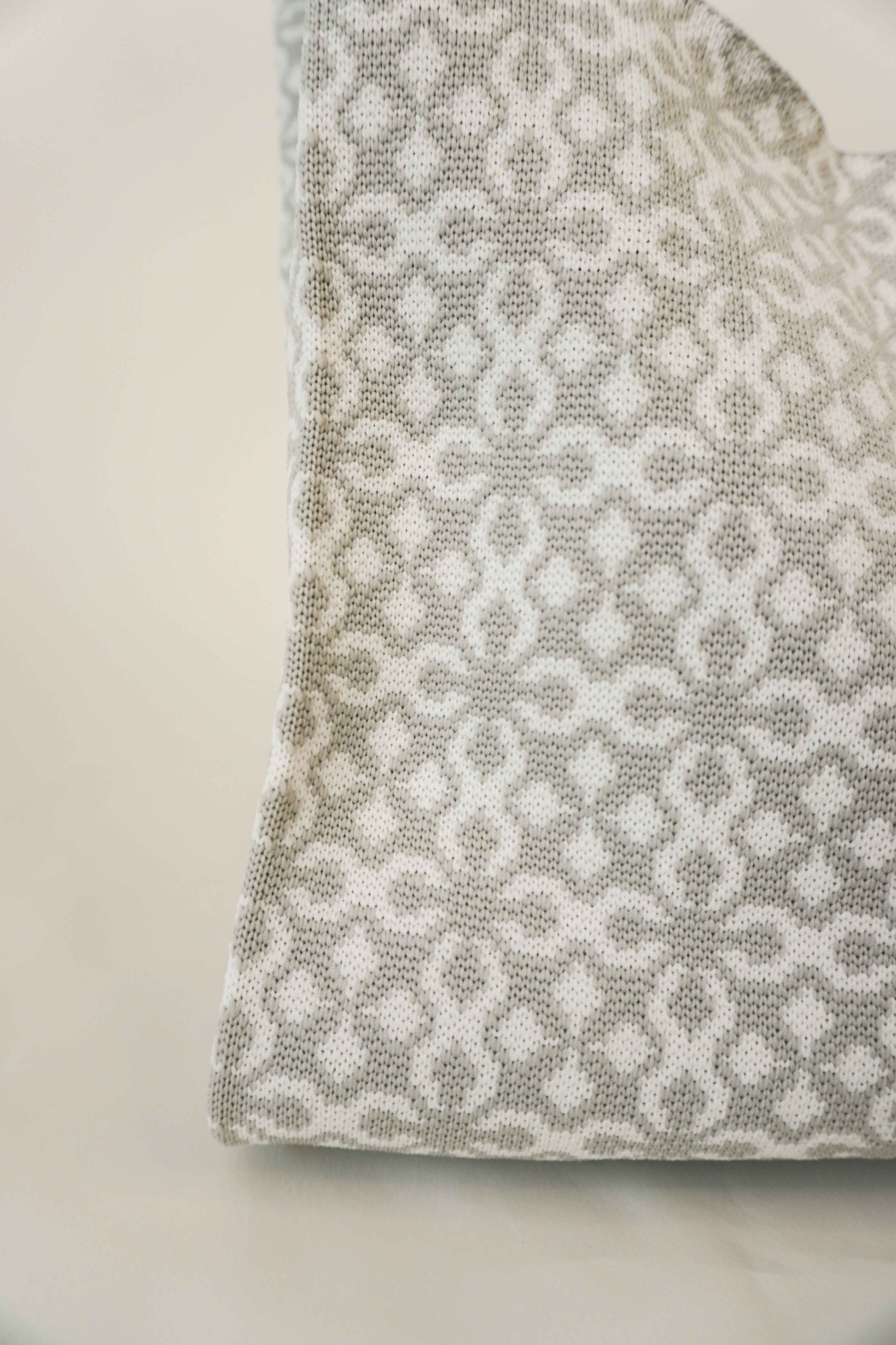 Grey Solitaire Handbag