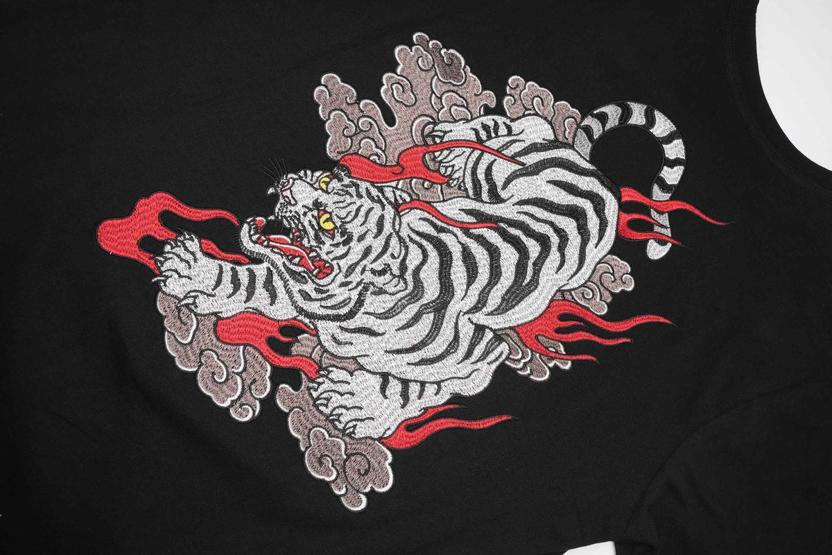ET523 White Cloud Tiger Embroidered Tee