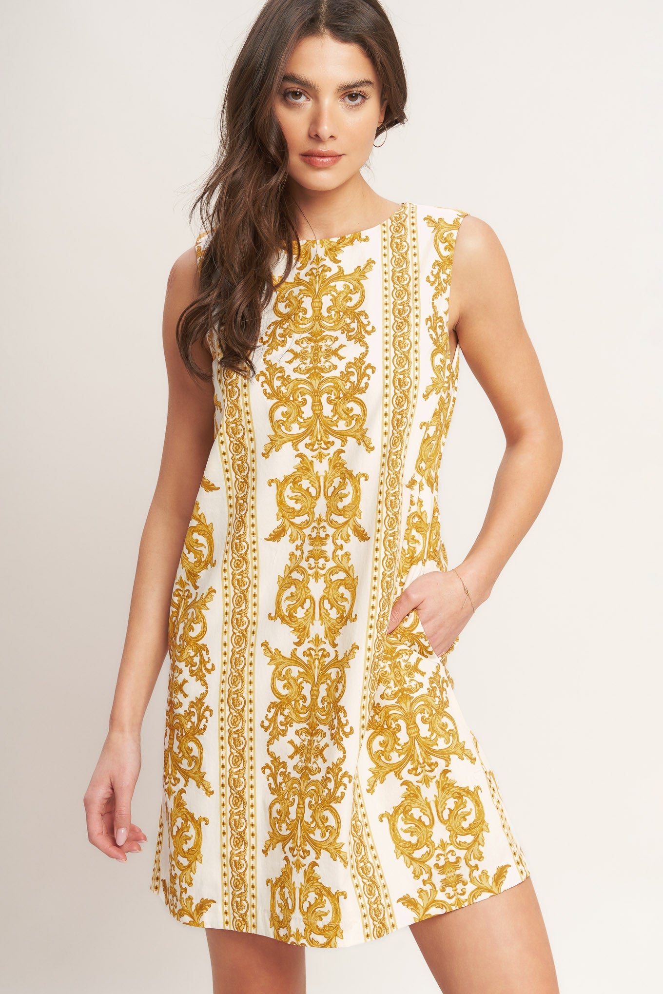 CITY GIRL WITH EDGE WOVEN MINI SHIFT DRESS