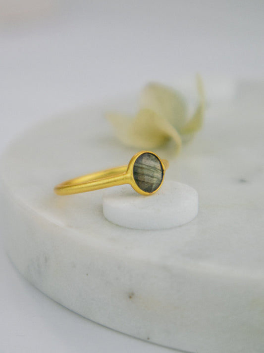 Mini Pebble Ring - Gold