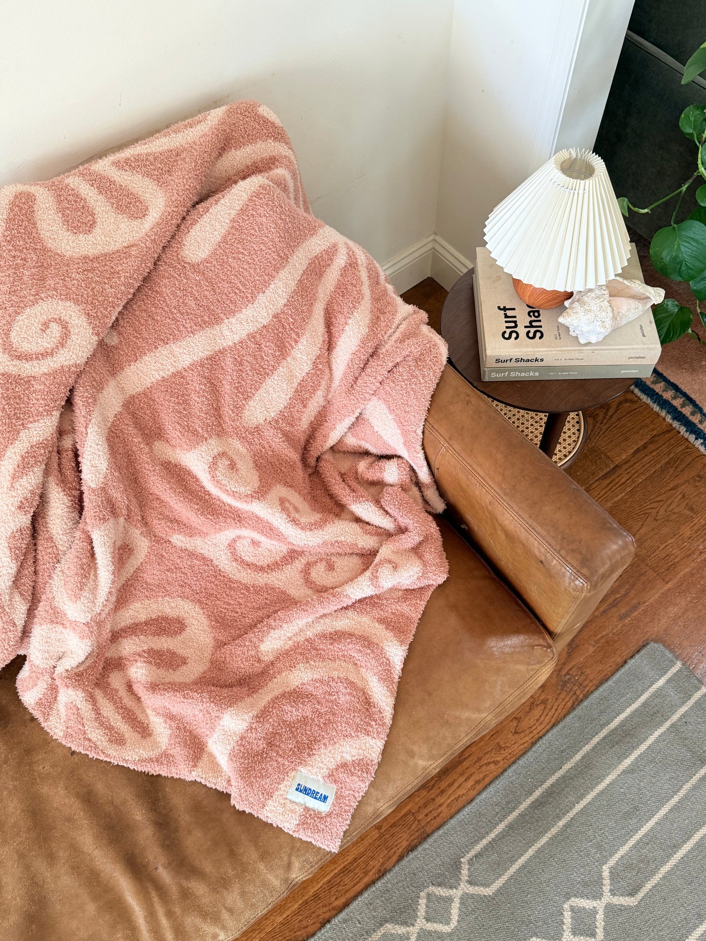 Hanalei Plush Throw - Island Blush