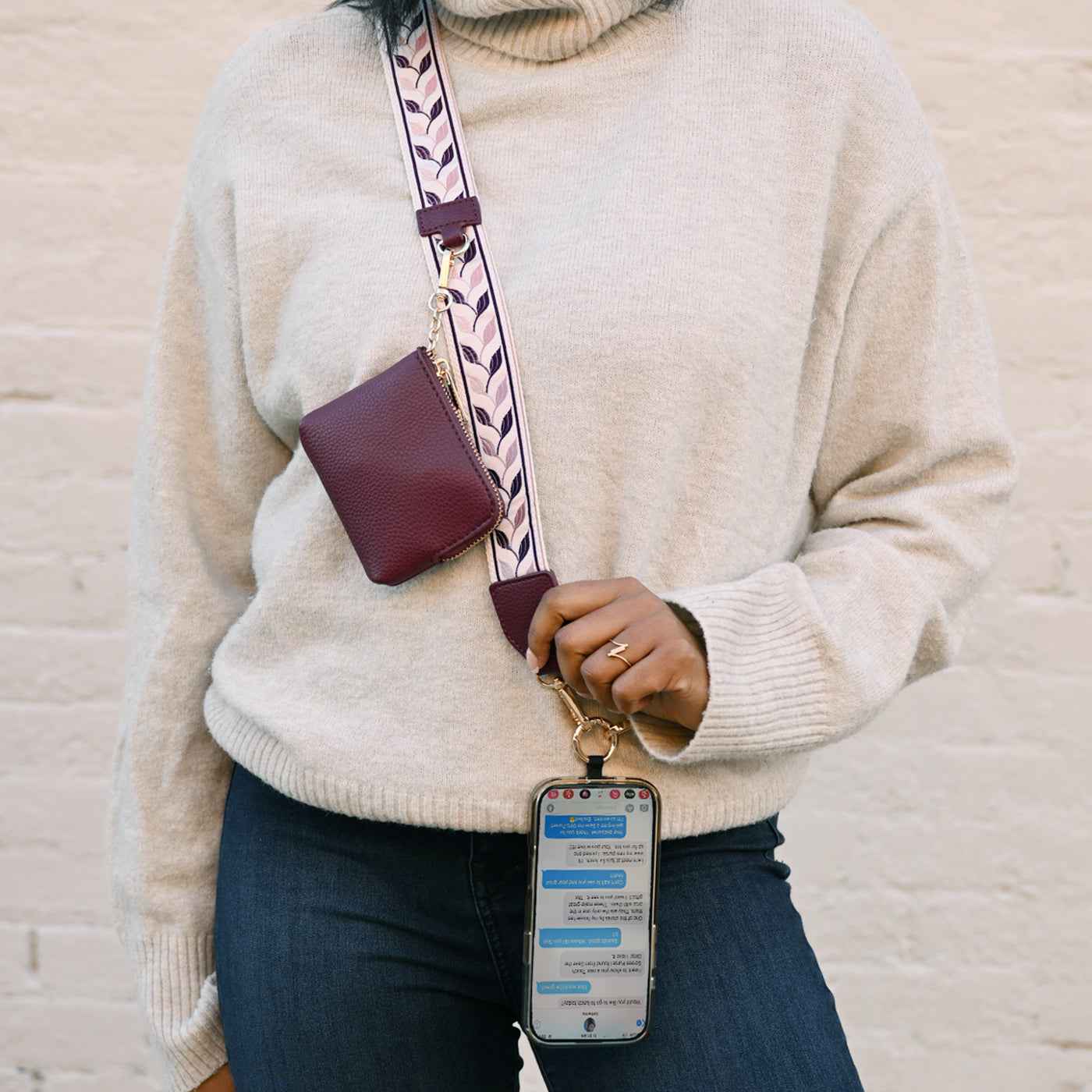 Clip & Go Strap w/RFID Pouch Leaf Pattern