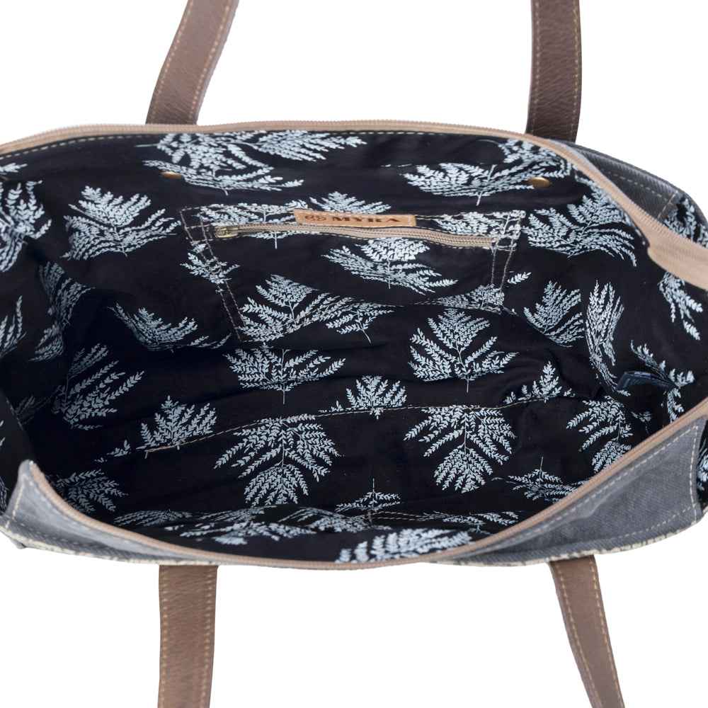 Myra Willow Mesa Messenger in Radial Sand