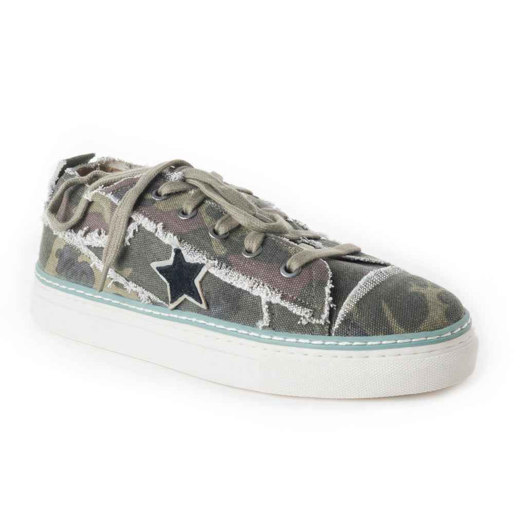 Aeory Sneakers