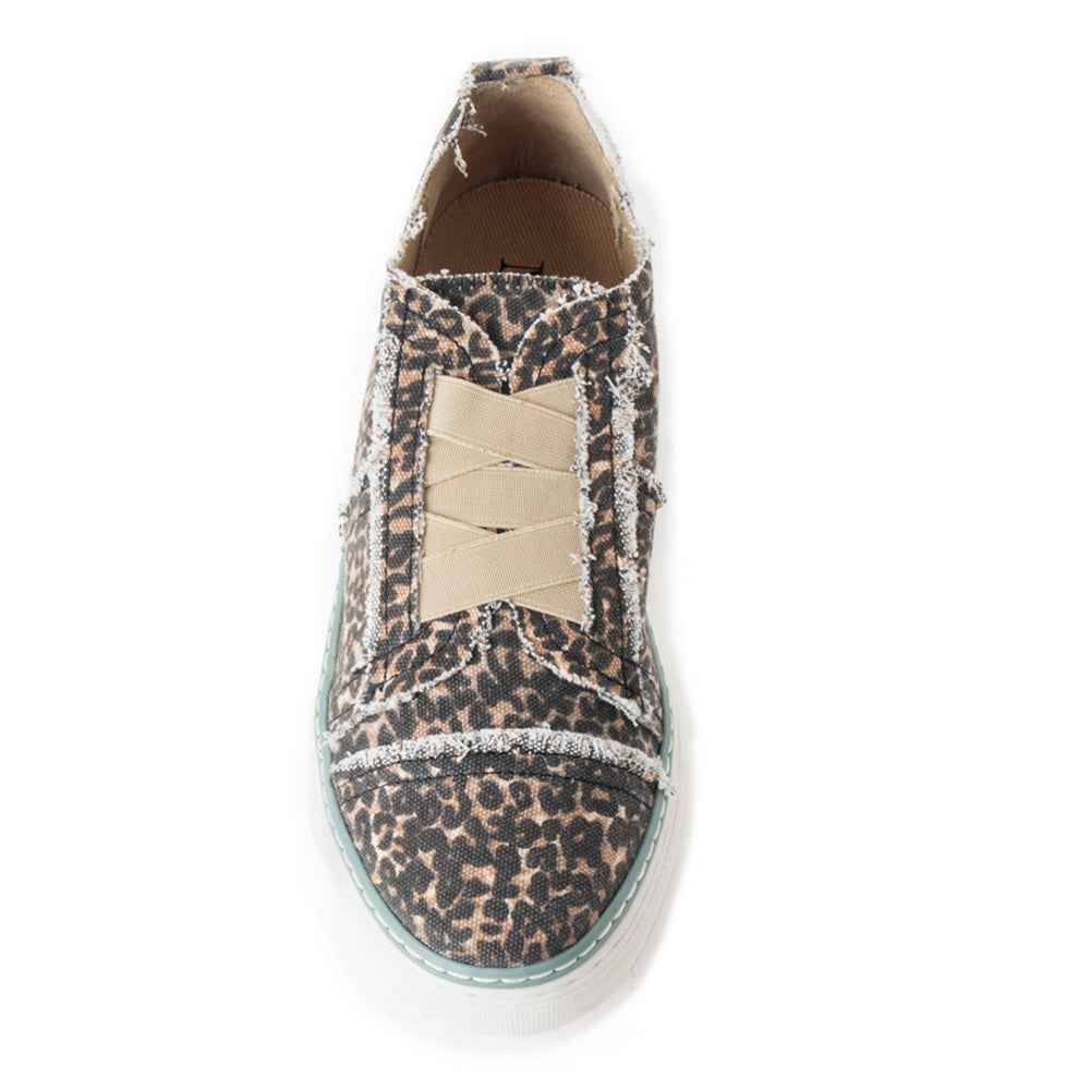 Cosier Sneakers