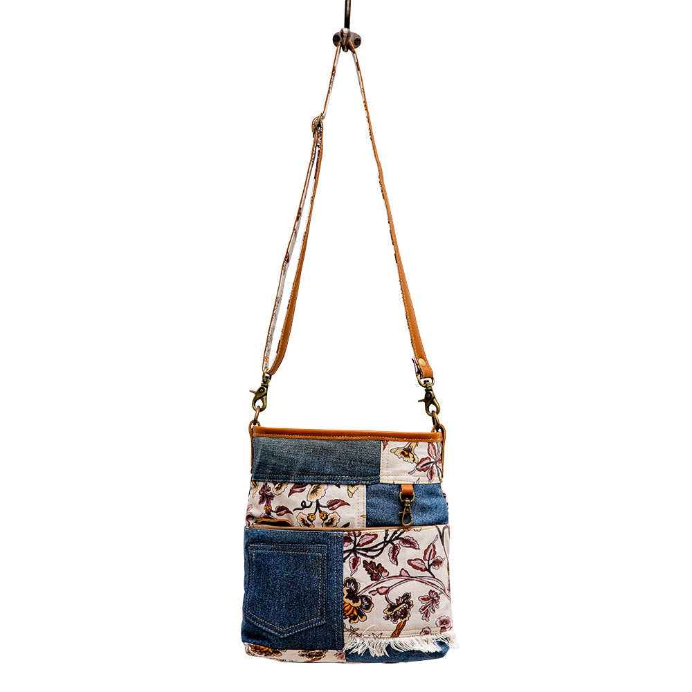 Traverse Shoulder Bag