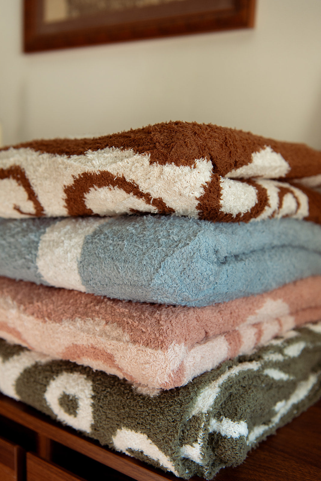 Dancing Palms Plush Throw - Chambray