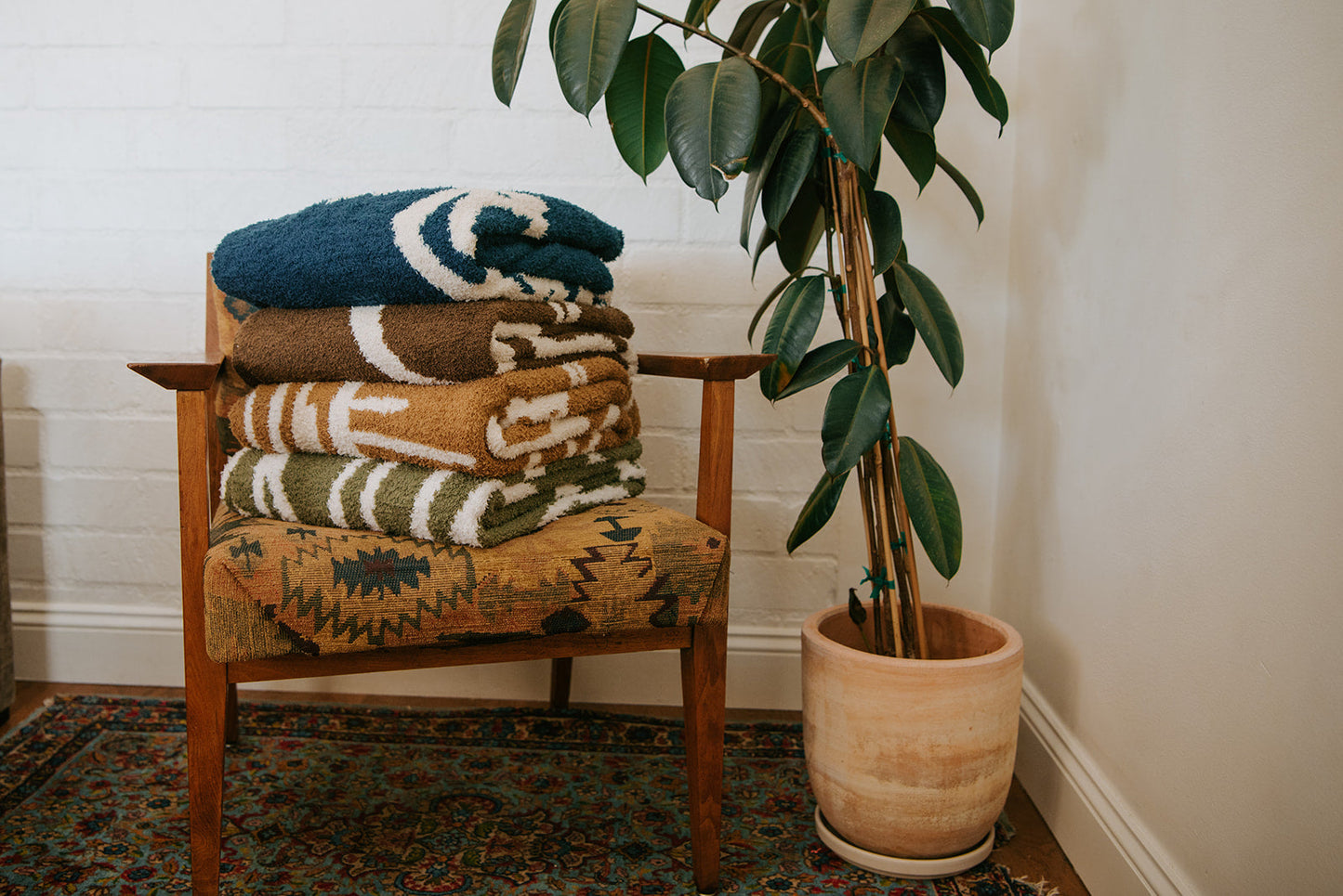 Stripe Plush Throw - Mocha & Cream