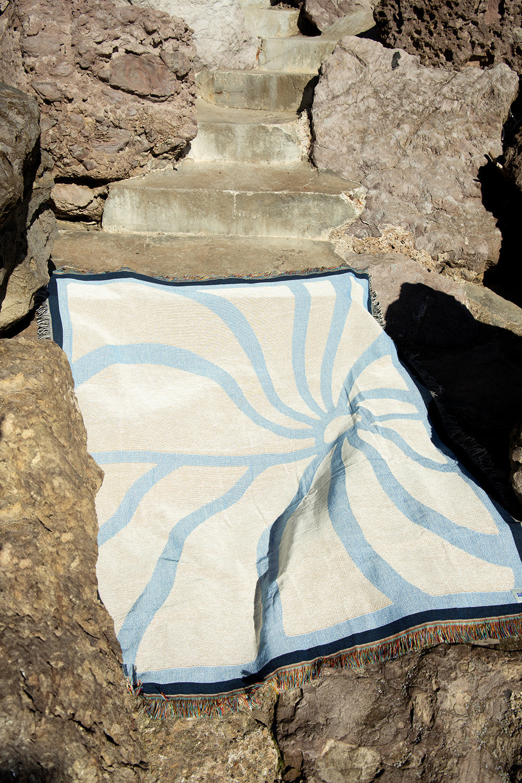 Horizon Heritage Woven Throw - Ocean