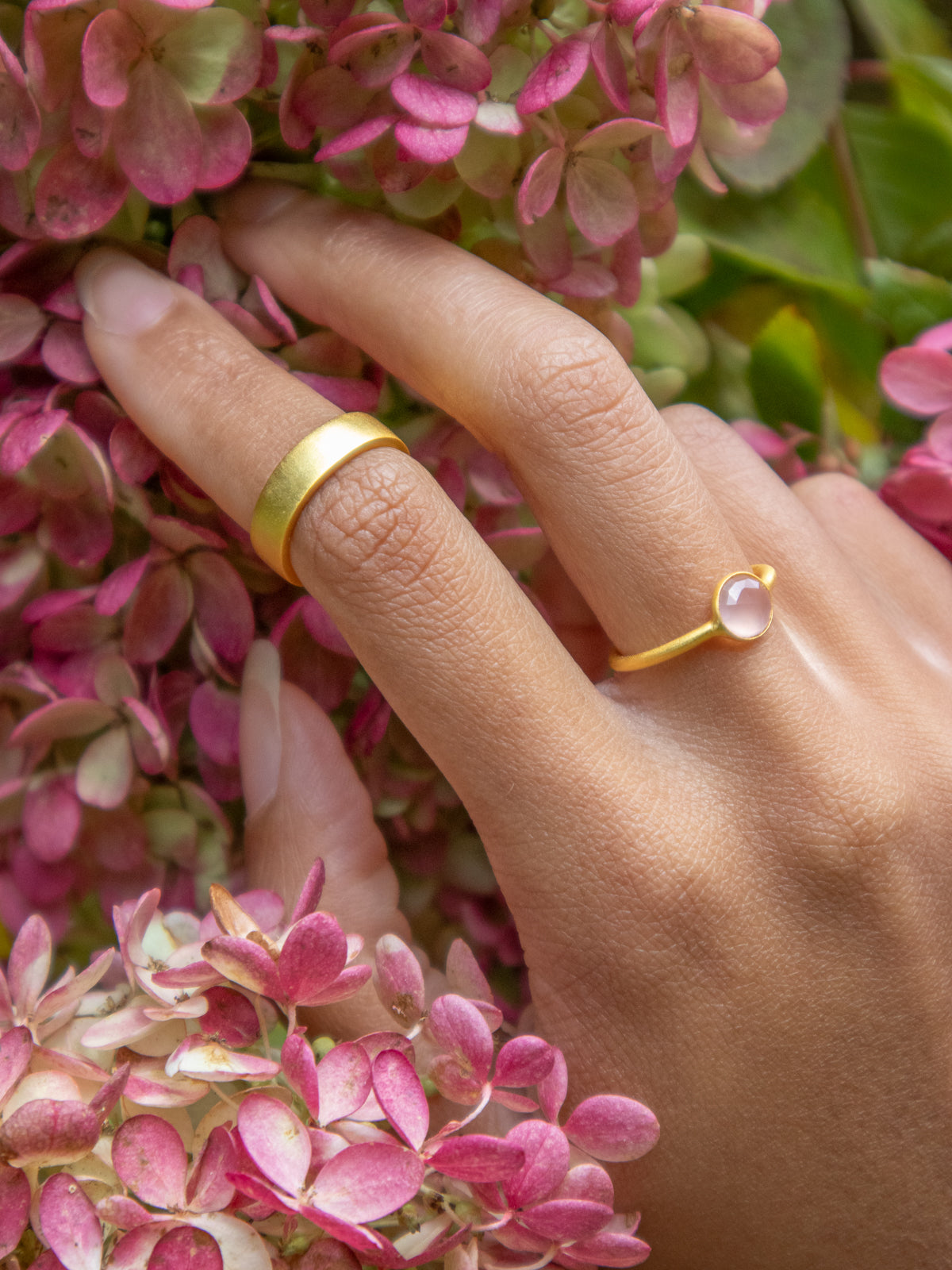 Mini Pebble Ring - Gold