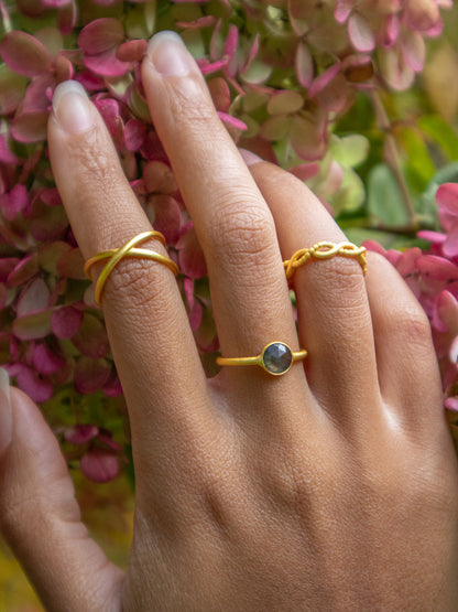 Mini Pebble Ring - Gold