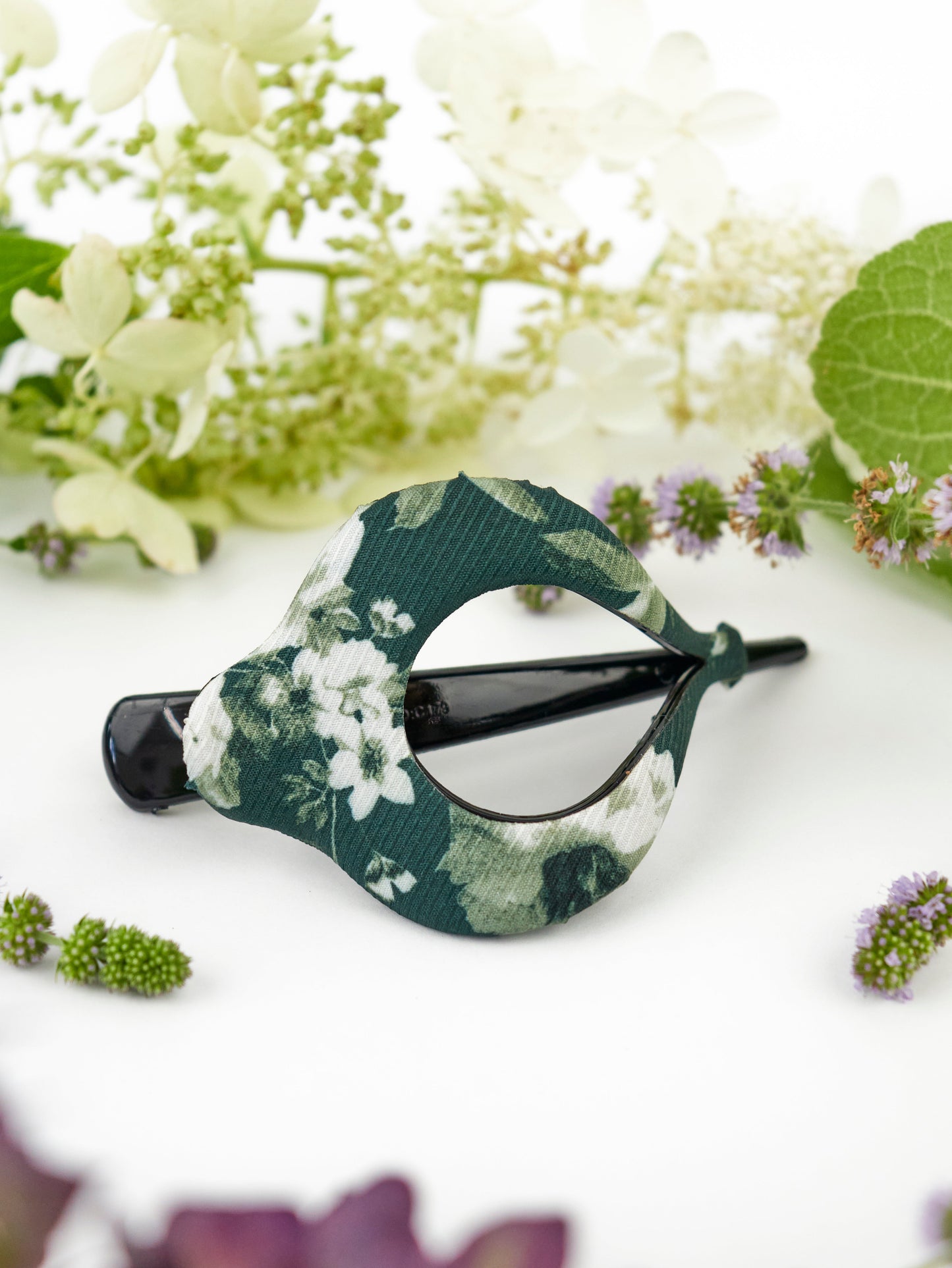 Winter Rose Arc Hair Clip