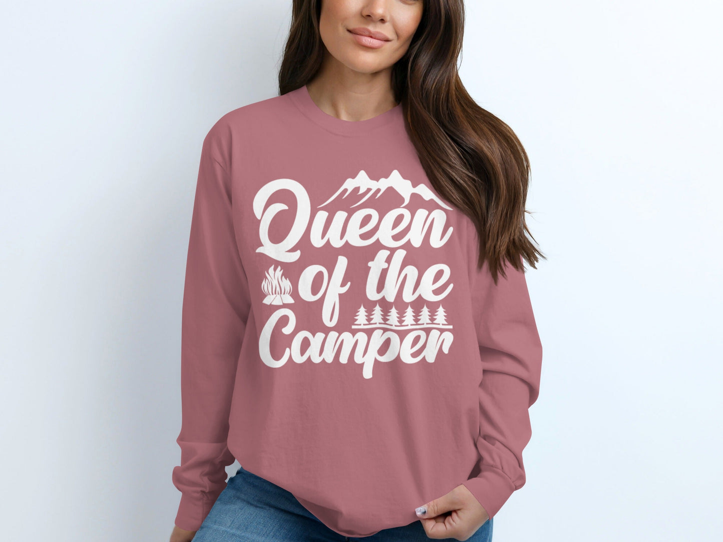 Queen of the Camper Great Outdoors Enthusiast Long Sleeve T-Shirt