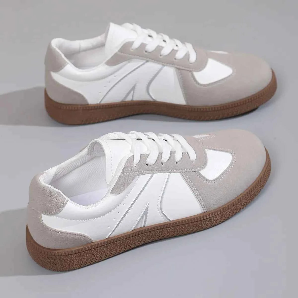 Lace Up Round Toe Sneakers