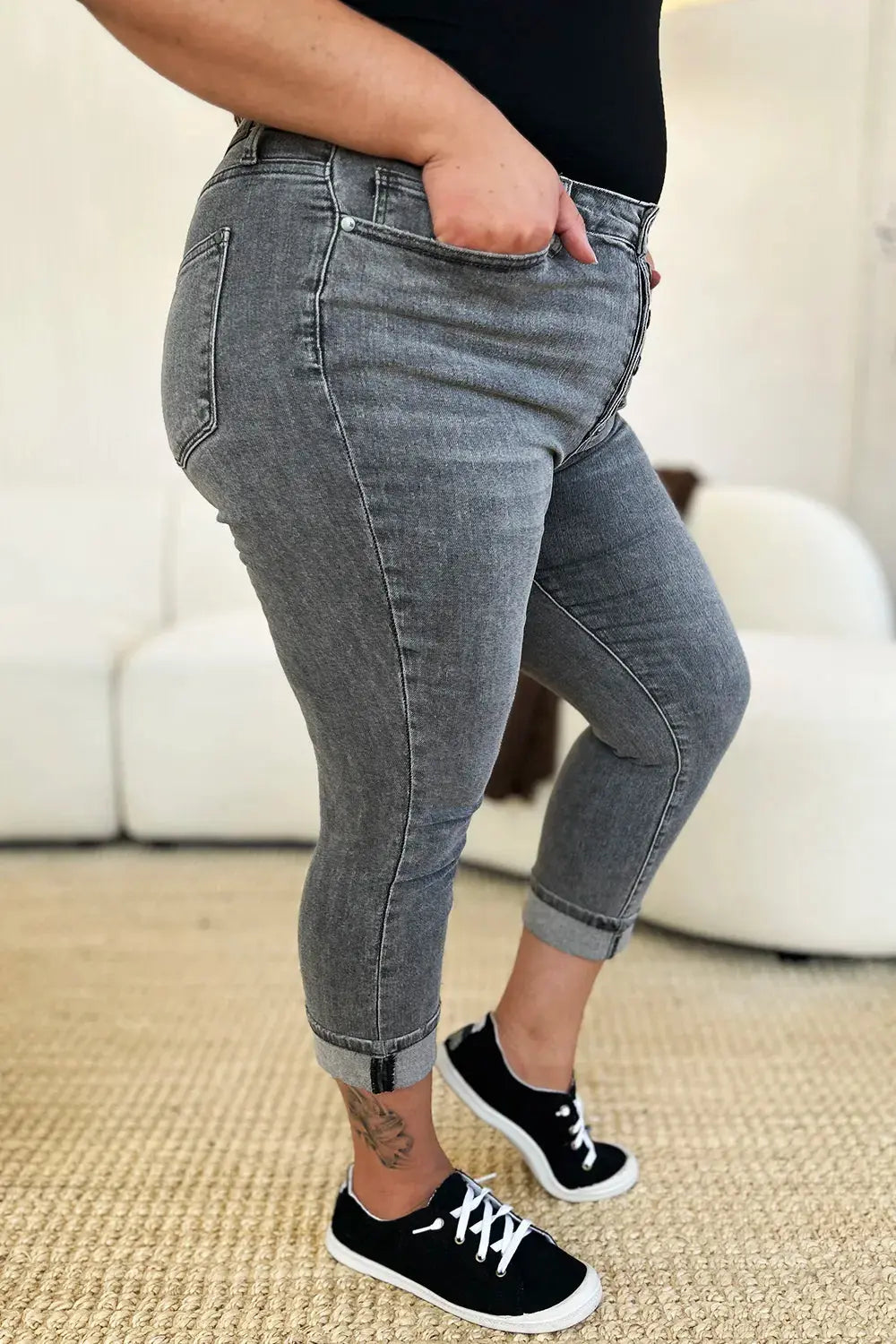 Judy Blue Jeans - Full Size Button Fly High Waist Cuffed Capris