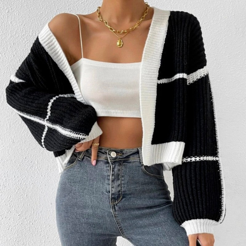 Knitted Short Cardigan With Exposed Navel And Color Collision