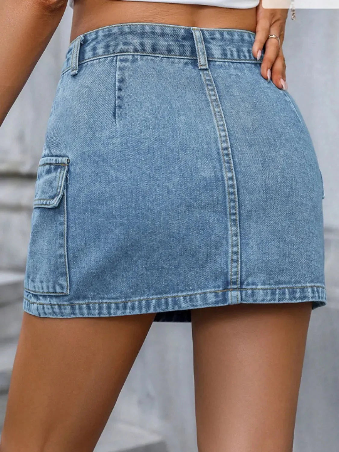 Pocketed Washed Utility Denim Mini Skirt