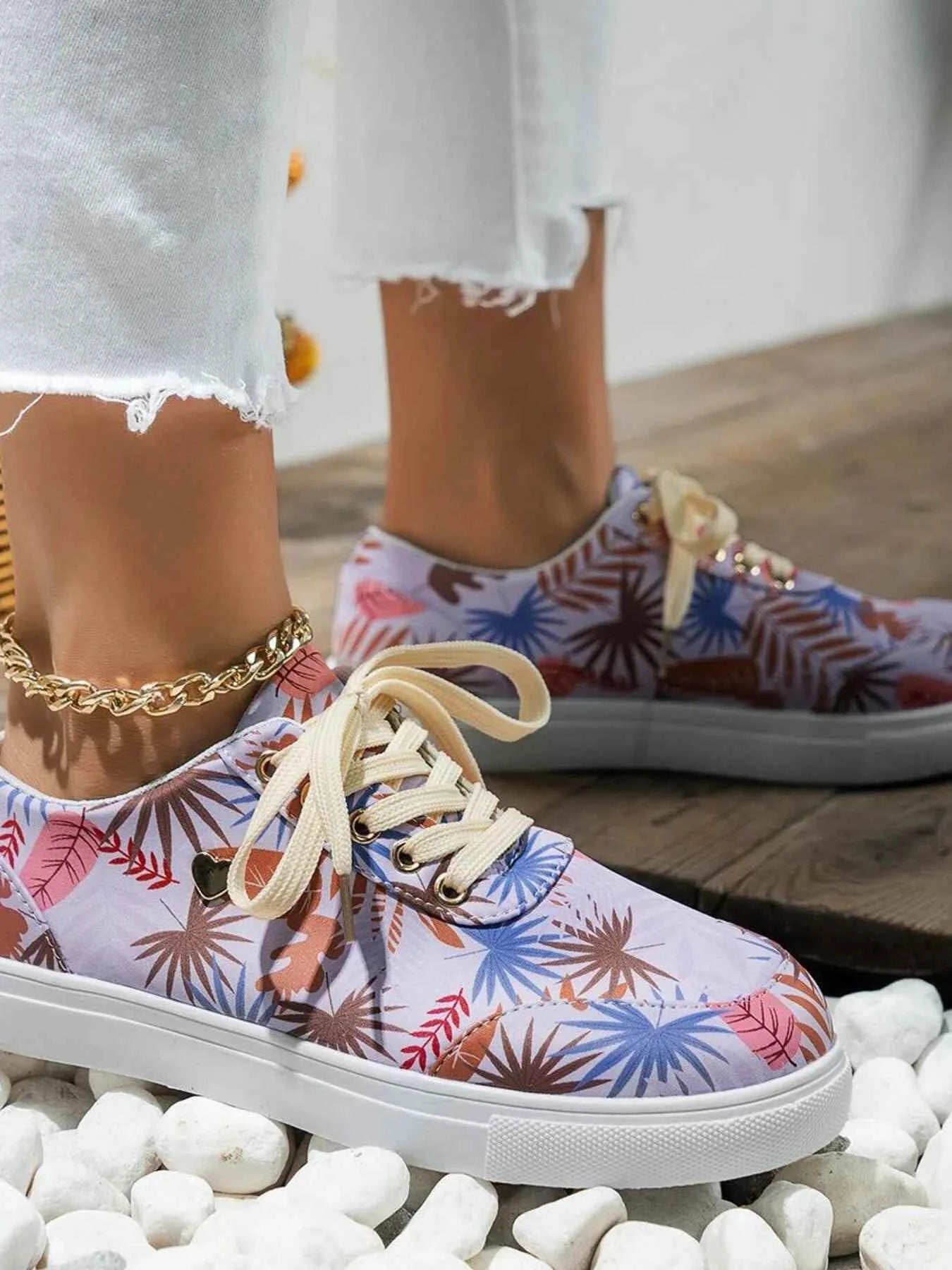 Tropical Leaf Print Canvas Sneakers