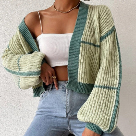 Knitted Short Cardigan With Exposed Navel And Color Collision