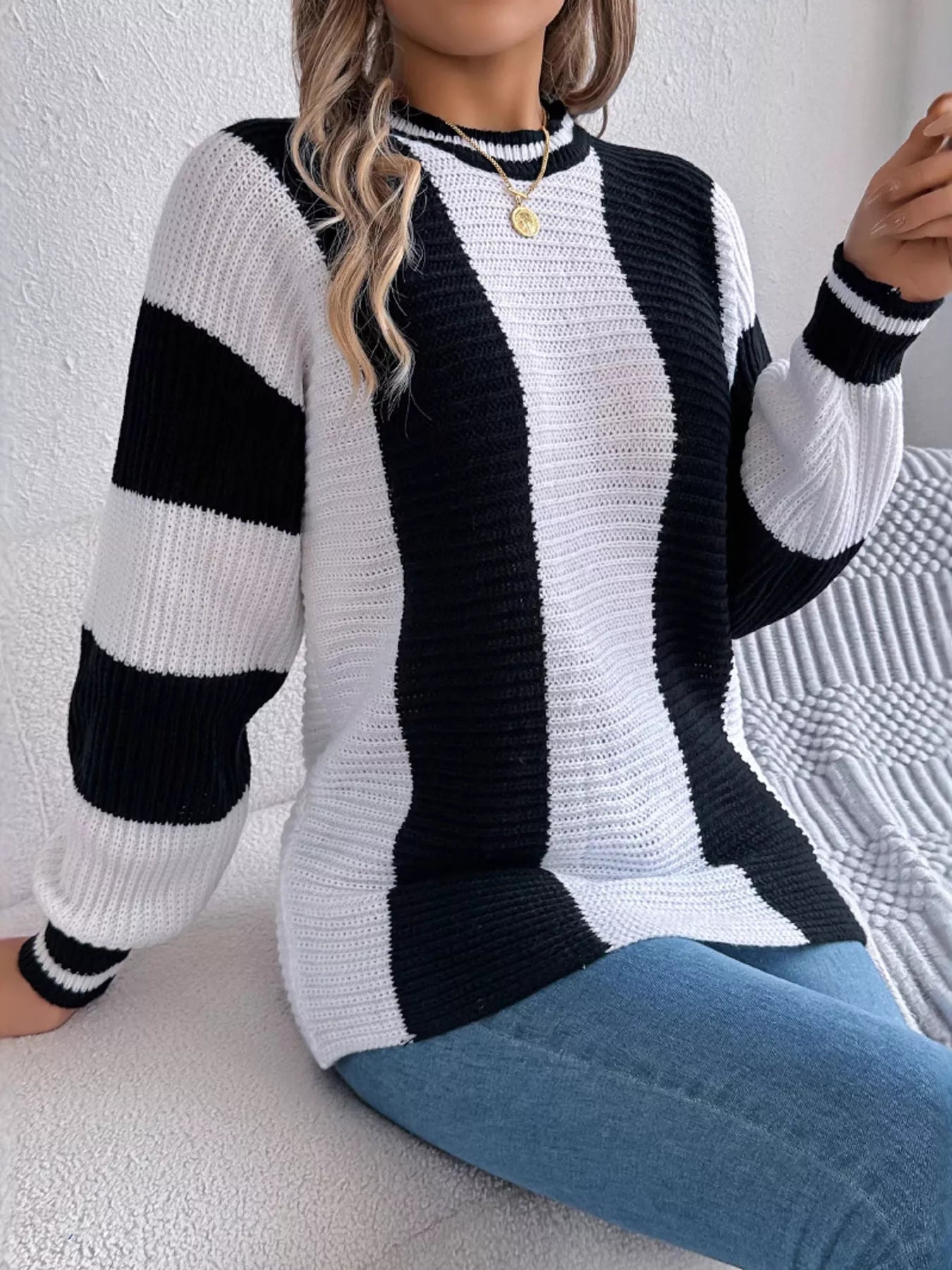 Round Neck Color Block Sweater