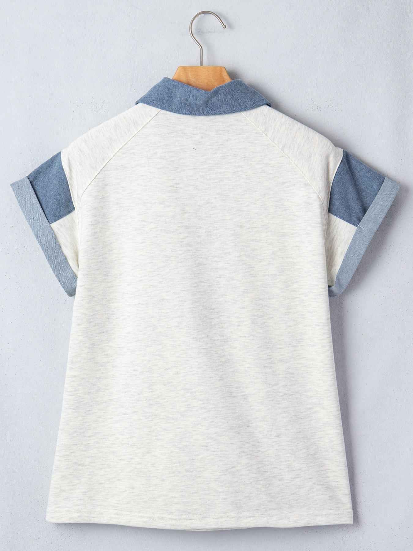 Contrast Trim Button Detail Top